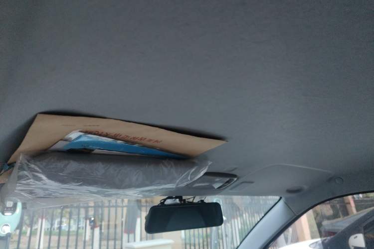 Used Chery QQ Ice Cream 2022 120km Milkshake Phosphate Lithium-Iron
