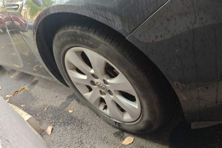 Used Buick Regal 2015 2.0L Leading Fashion Edition Exterior 7