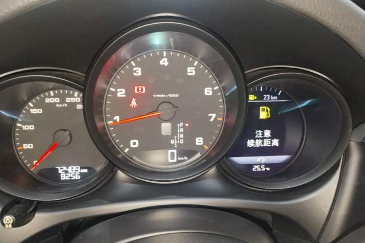 Used Porsche Macan 2018 Macan 2.0T Instrument Cluster