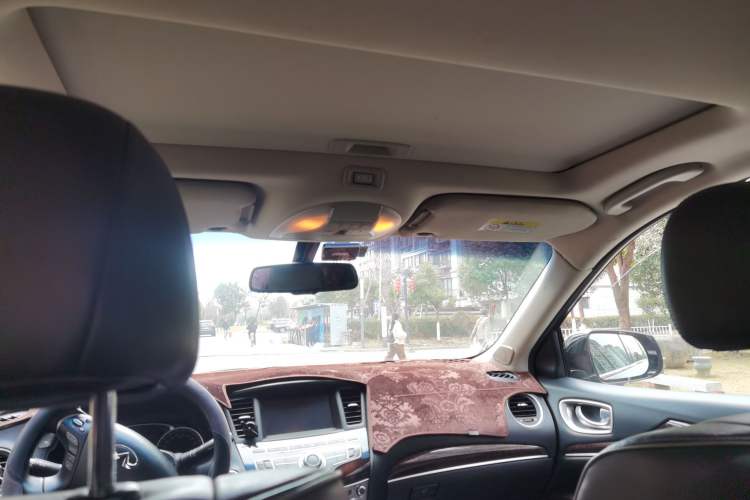 Used Infiniti QX60 (Import) 2016 2.5 S/C Hybrid Two-Wheel-Drive Excellence Edition China V Standard
