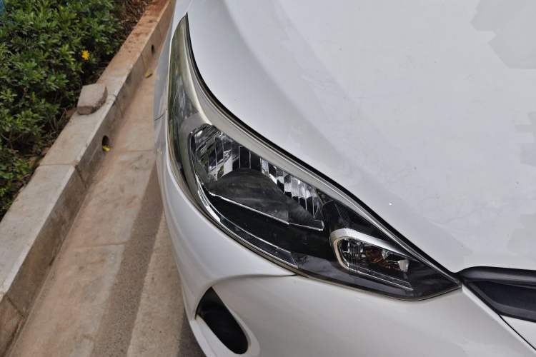 Used Toyota YARiS L Zhi Xiang 2017 1.5E CVT Dynamic Edition Right Front Headlight