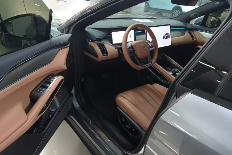 Used BYD Song L EV 2025 Intelligent Driving Version 662 km LiDAR Excellence Edition