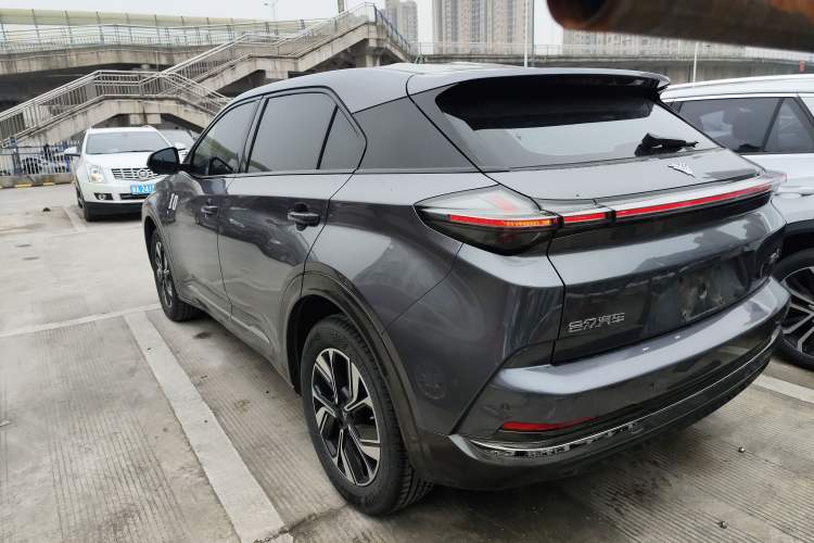 Used NETA U 2023 NETA U-Ⅱ 400 U-SHOW Edition Lithium-Ion Battery Rear Left 45 Deg