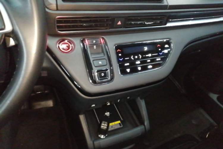 Used Honda Elysion 2022 2.0L eHEV Luxury First Edition
