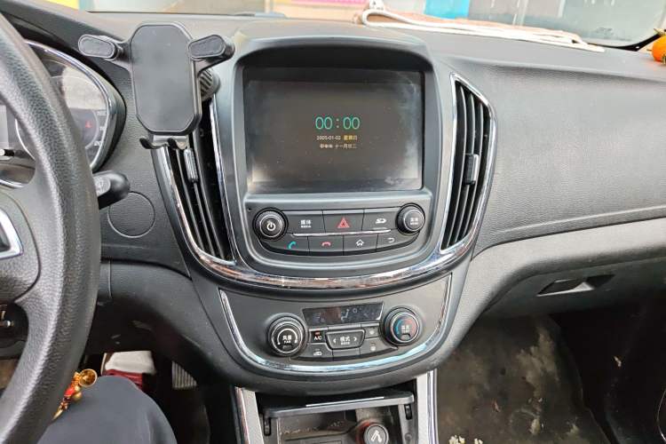 Used Baojun 560 2015 1.8L Manual Elite Edition