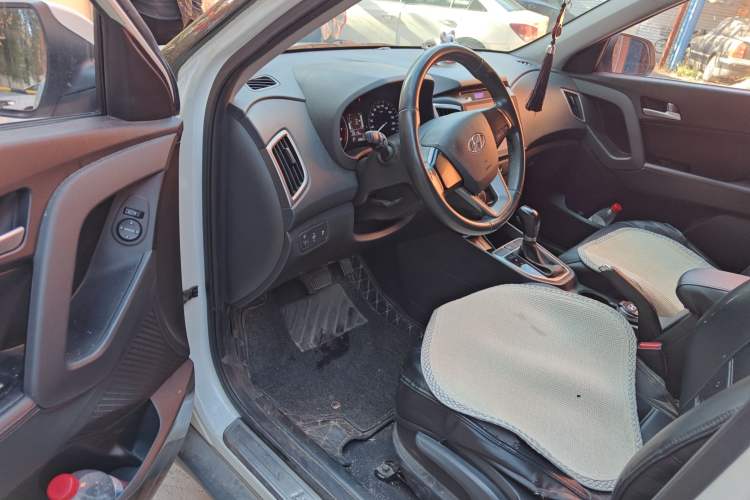 Used Hyundai ix25 2015 1.6L Automatic Two-Wheel Drive Smart GLS Trim Driver Seat