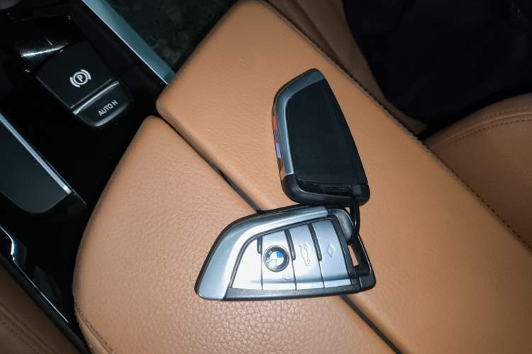 Used BMW 6 Series GT 2018 630i M Sport Package Vehicle Key