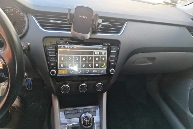 Used Skoda Octavia 2015 1.4TSI Manual Yijun Edition
