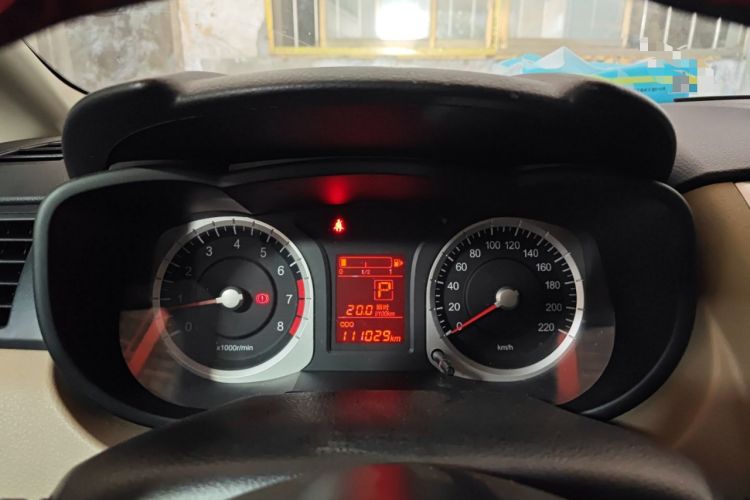 Used Venucia R50 2013 1.6L Automatic Fashion Edition