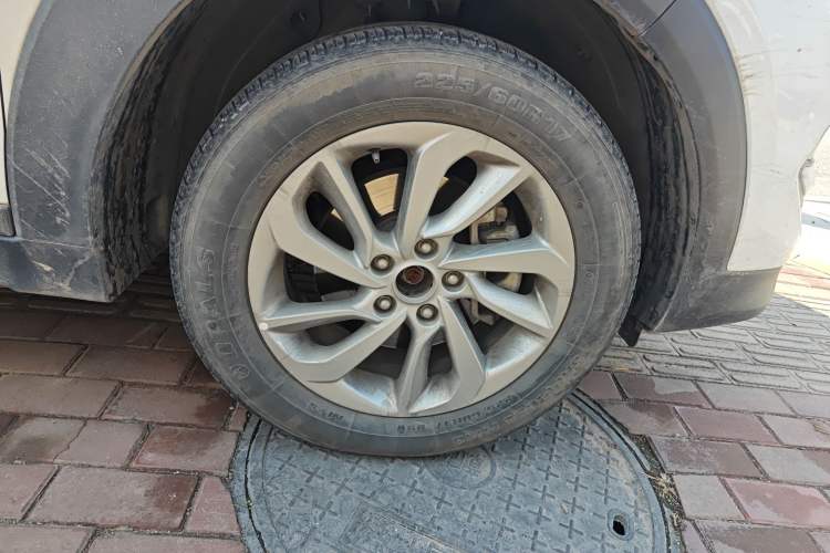 Used Hyundai Tucson 2015 1.6T Dual-Clutch Two-Wheel-Drive Smart Model
