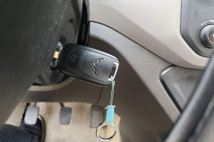 Used Wuling Hongguang 2018 1.5L S Standard Version L2B Vehicle Key