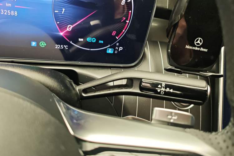 Used Mercedes-Benz C-Class 2022 Restyled C 200 L Sport Edition Gear Lever