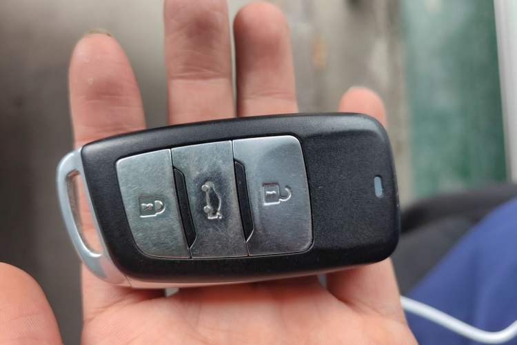 Used CHANGAN OSHAN COS1 2020 GT 2.0T Automatic Luxury 7-Seater Vehicle Key