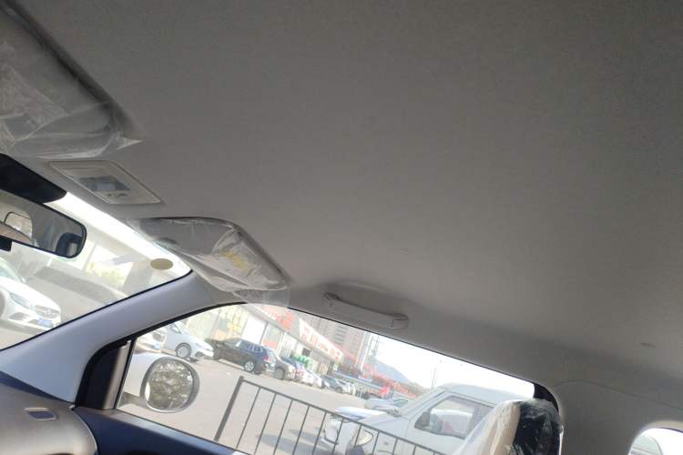 Used CHANGAN NEVO Lumin 2026 Model Treasure Edition 205km Passionate Beige Ningde
