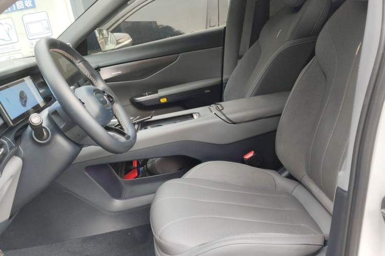 Used Lynk & Co 07 2024 EM-P 126 Long-Range Ultra