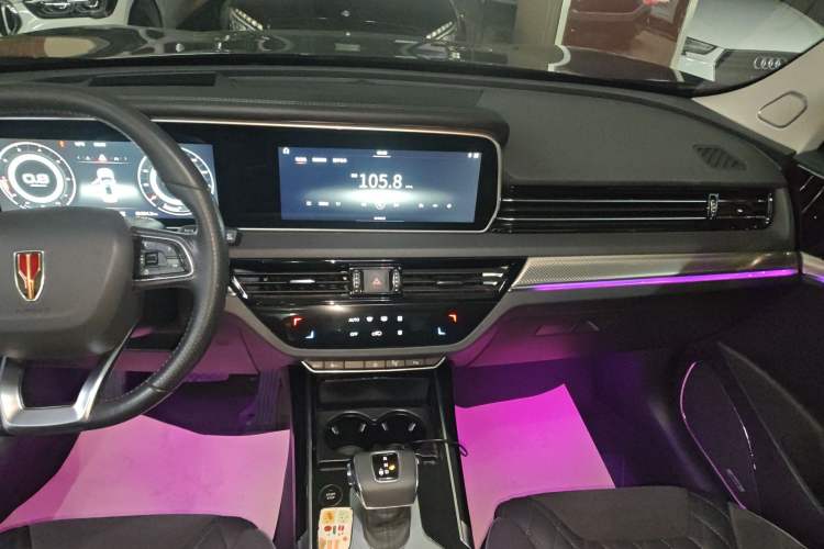 Used Hongqi HS5 2019 2.0T Smart Connect Flagship Edition Audio And AC Panel