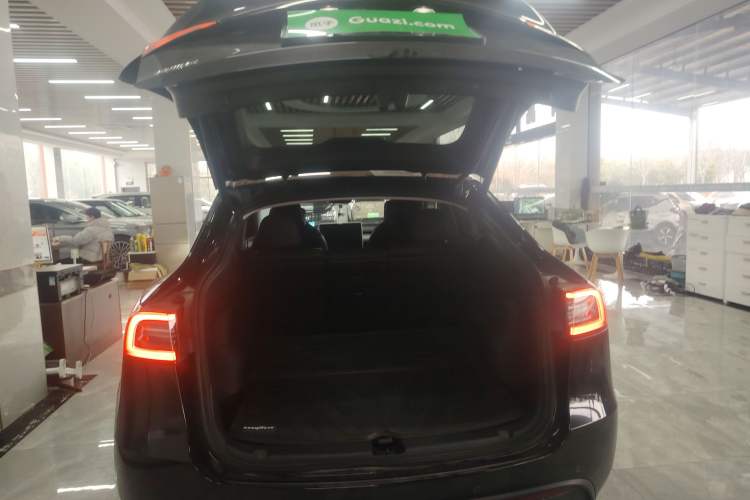 Used Tesla Model Y 2023 Rear-Wheel-Drive Version