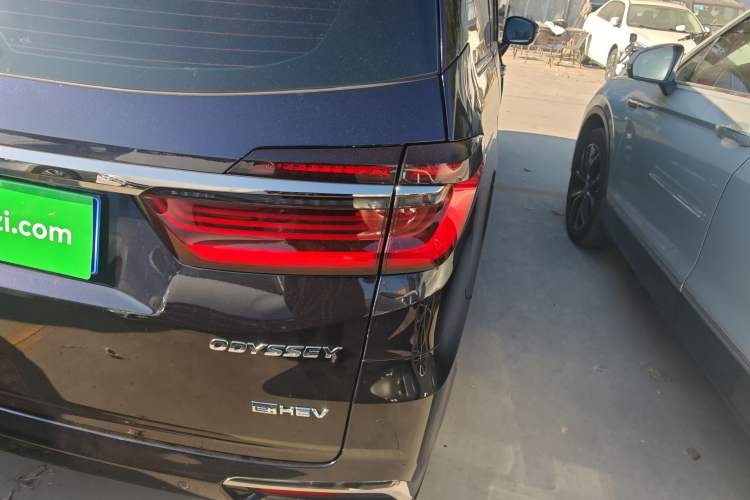 Used Honda Odyssey 2024 2.0L eHEV Sharp & Smart Edition