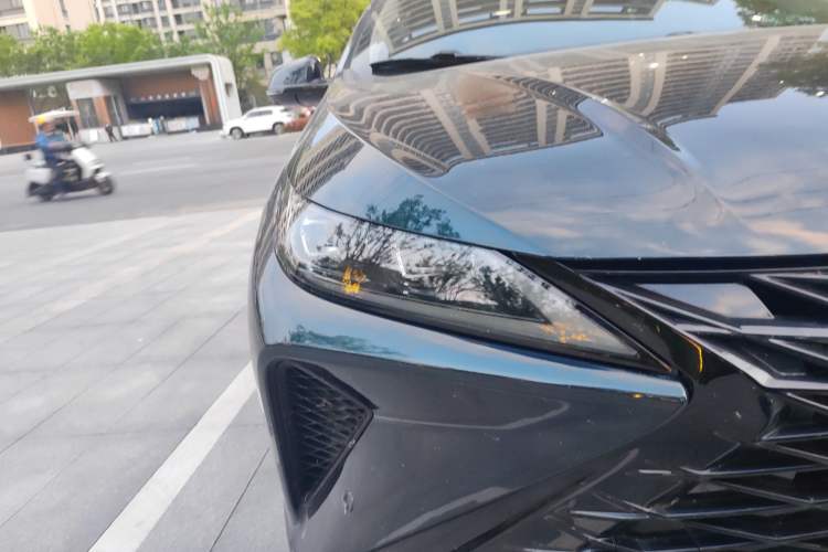 Used Chery Arrizo 5 GT 2022 1.6T DCT Chii Right Front Headlight