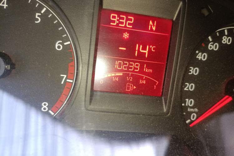 Used Volkswagen Jetta 2015 1.6L Automatic Fashion Model
