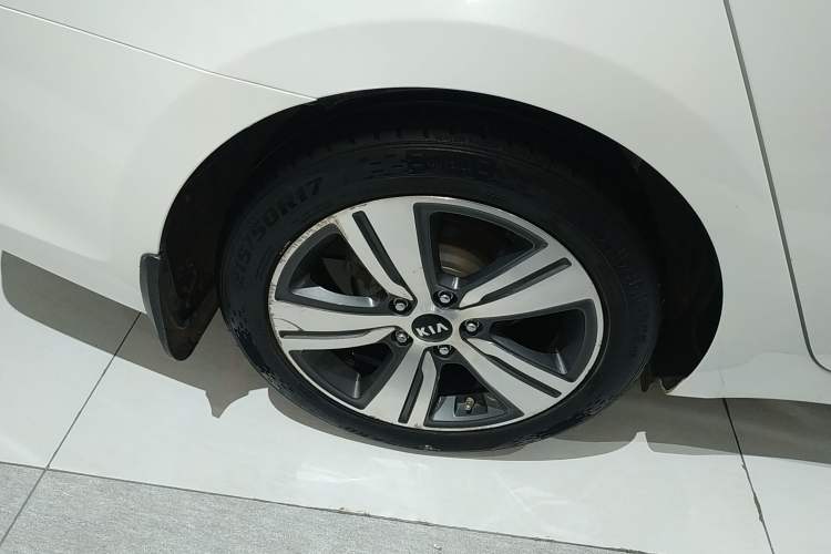 Used Kia K3 (Kai Shen) 2017 1.8L Automatic GLS