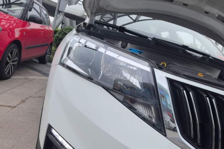Used Skoda Kamiq 2018 1.5L Automatic Comfort Edition China VI Standard Right Front Headlight
