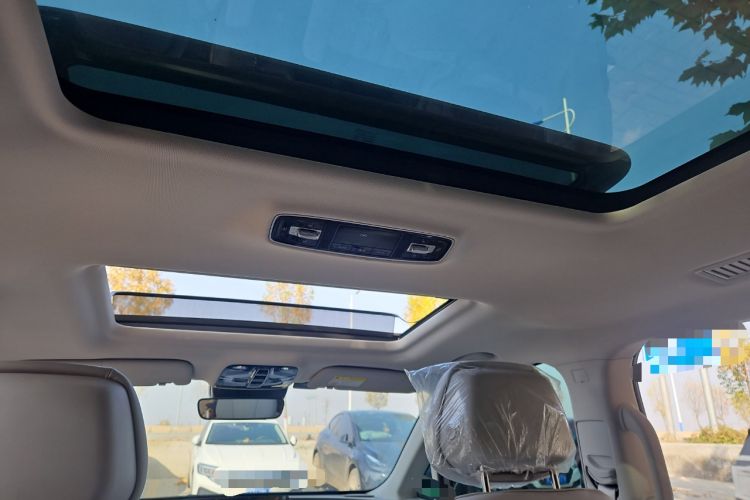 Used Roewe iMAX8 2023 400TGI Comfort Edition
