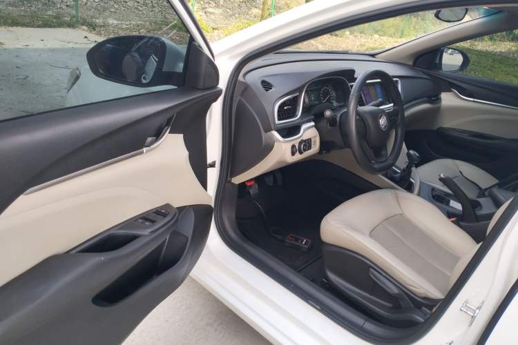 Used Buick GT 2016 15N Manual Elite Edition
