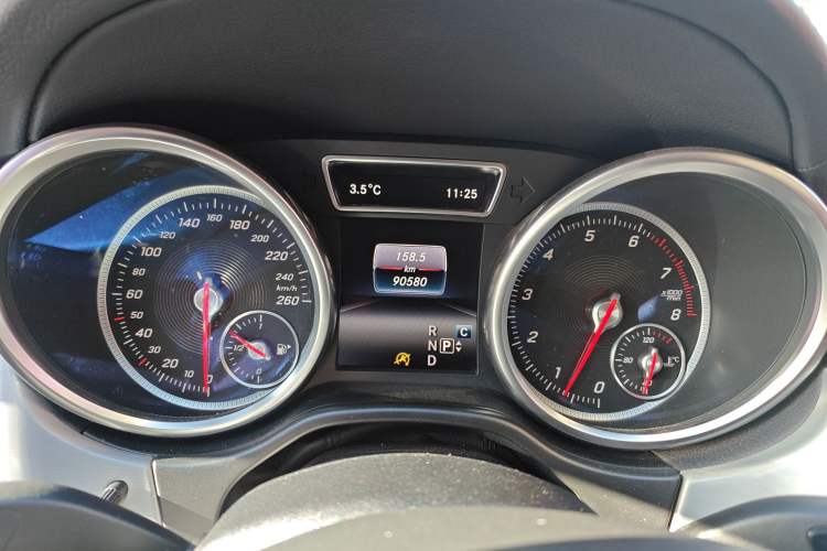 Used Mercedes-Benz GLE Coupe 2017 GLE 320 4MATIC Coupe SUV Instrument Cluster