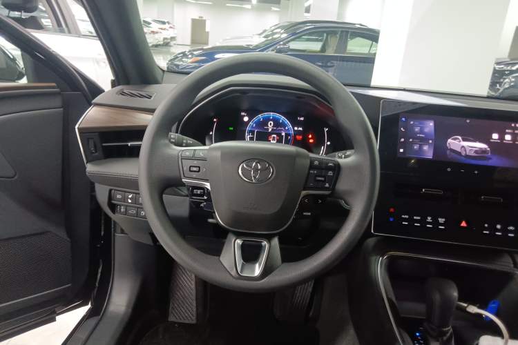 Used Toyota Avalon 2024 2.0L Ambition Edition