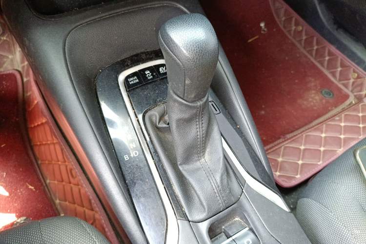 Used Toyota Levin 2022 Dual-Motor 1.8H E-CVT Progressive Edition Gear Lever