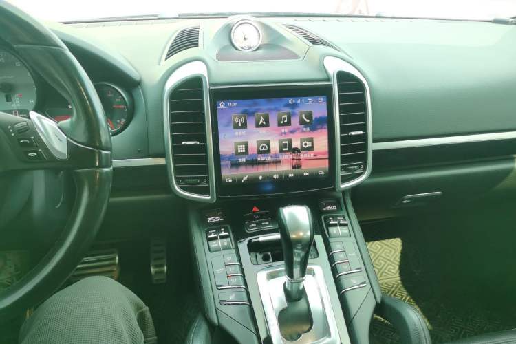 Used Porsche Cayenne 
