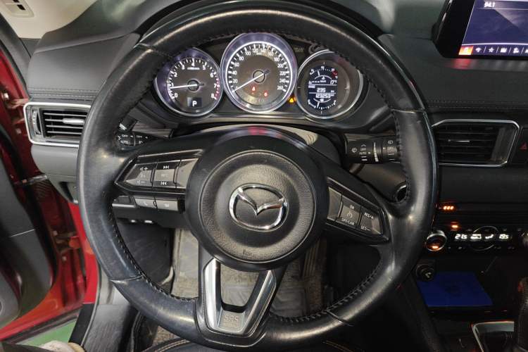 Used Mazda CX-5 2017 2.0L Automatic 2WD Smart Enjoyment Version China V Standard Steering Wheel