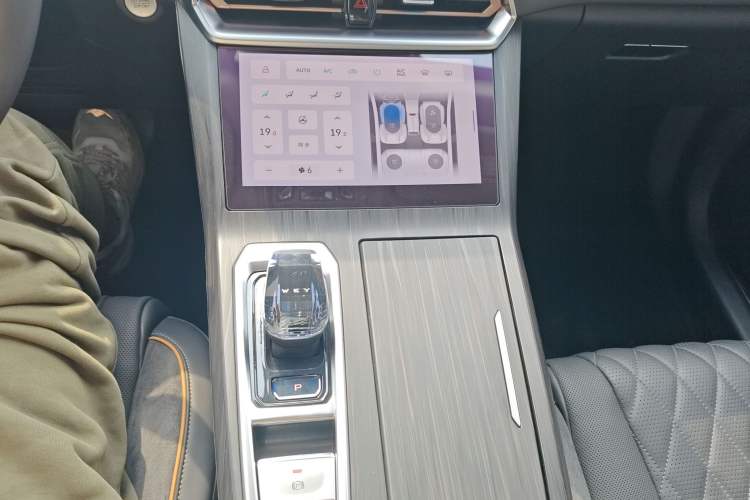 Used Wey Latte DHT 2022 1.5T DHT Extra-Large Cup
