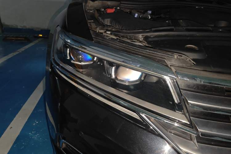 Used Volkswagen Phideon 2019 380TSI Two-Wheel Drive Flagship Version China VI Standard
