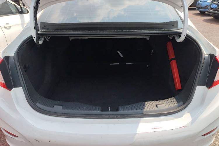 Used Chevrolet Cruze 2017 1.5L Automatic Pioneer Sunroof Edition