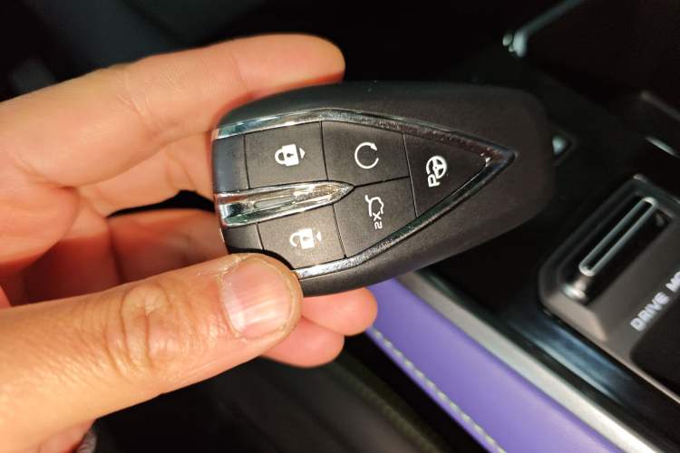 Used CHANGAN UNI-T 2023 2nd Generation 1.5T Sport Edition Flagship Version Interior 1