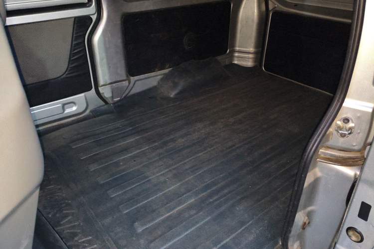 Used Jinbei Hiace X30 2020 1.5L Van Super-Enjoyment Model China VI Standard SWC15M
