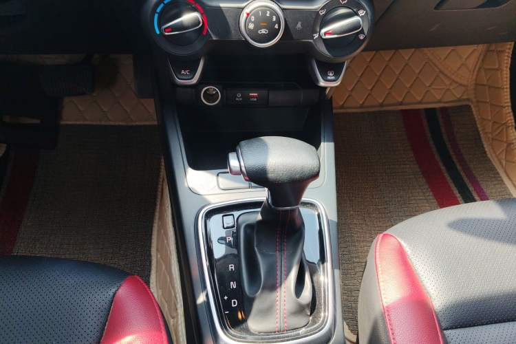 Used Kia KX Cross 2017 1.4L AT GLS
