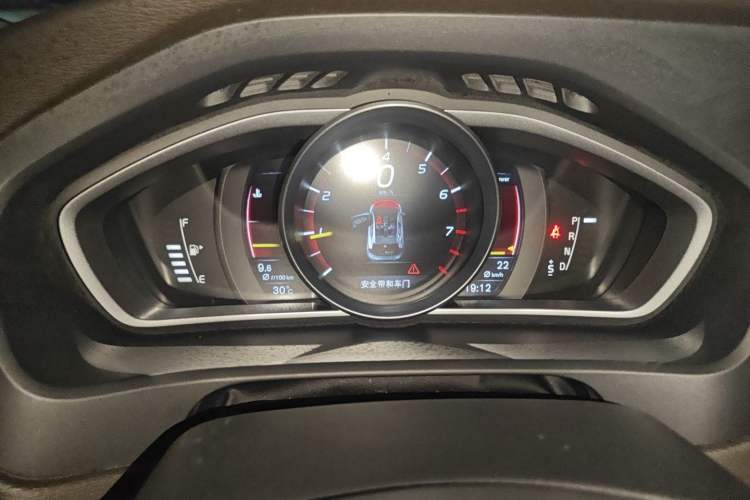 Used Volvo V40 2016 T3 Zhiyi Edition