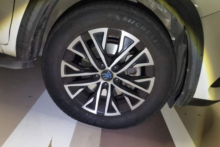 Used BYD Song New Energy 2017 Song DM 1.5TID All-Wheel Drive Luxury Model