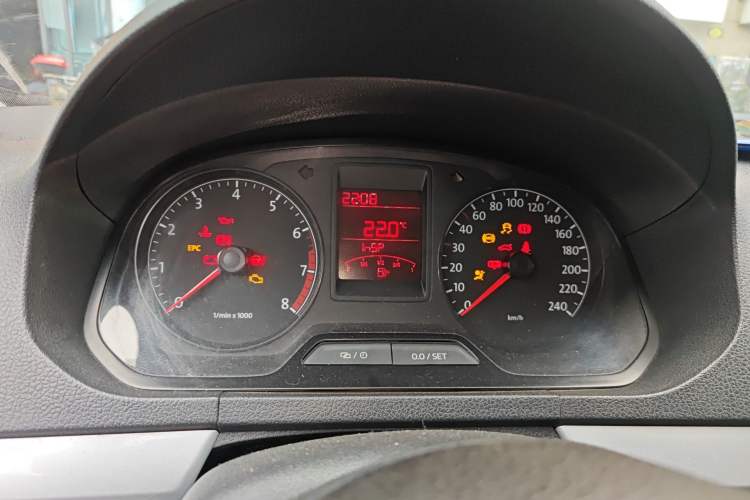 Used Volkswagen Jetta 2013 1.6L Manual Comfort Model Instrument Cluster