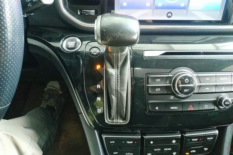 Used GAC Trumpchi M8 2020 Flagship Model 390T Deluxe Edition Gear Lever