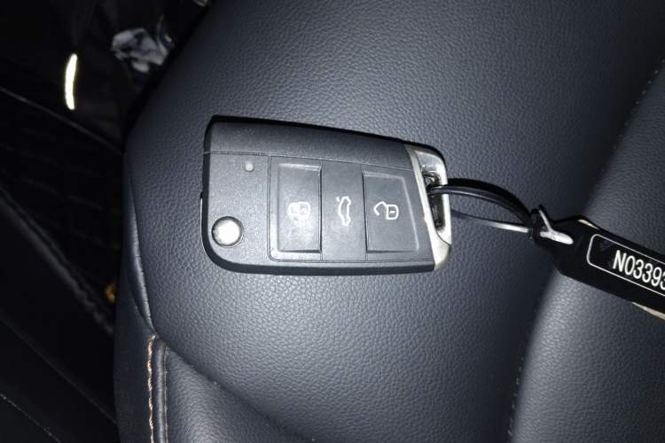 Used Volkswagen Tharu 2019 330TSI Four-Wheel Drive Luxury Edition China VI Standard
