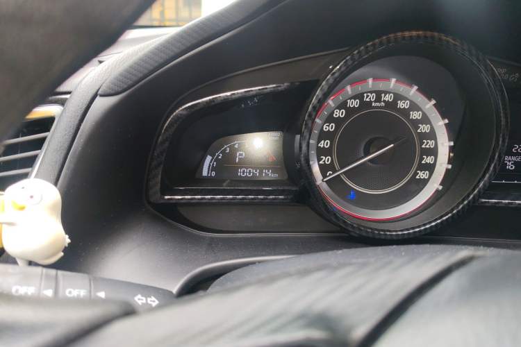 Used Mazda 3 Axela 2016 Sedan 1.5L Automatic Luxury Model
