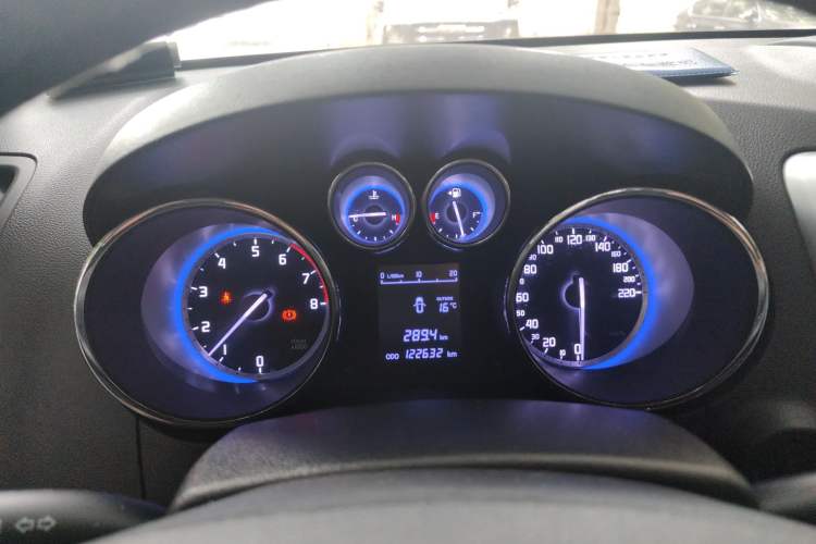 Used Changan CS35 2016 1.6L Manual Luxury Model China V Standard
