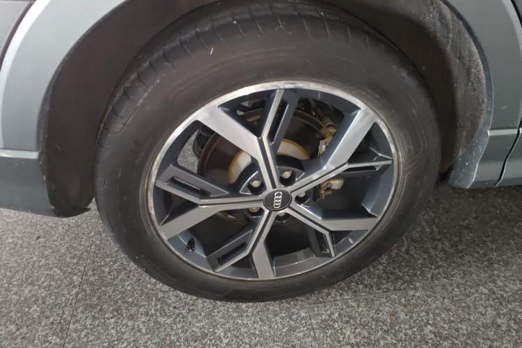 Used Audi Q3 Sportback 2020 40 TFSI Fashion Model Right Rear Wheel Hub