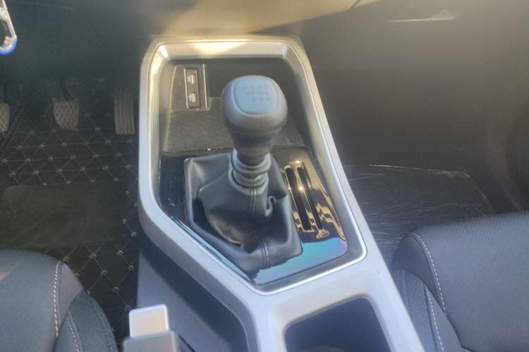 Used Wuling Jiachen 2022 1.5L Manual Enjoyment Elite Model