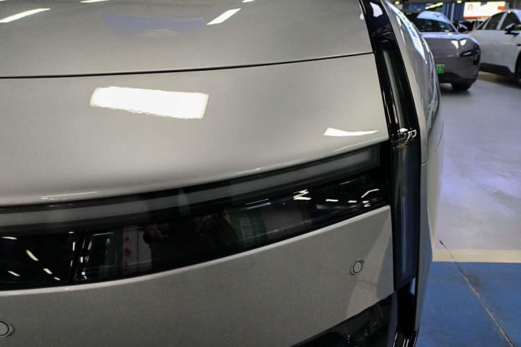 Used XPeng P7 2025 Model—750 All-Wheel-Drive High-Performance Ultra