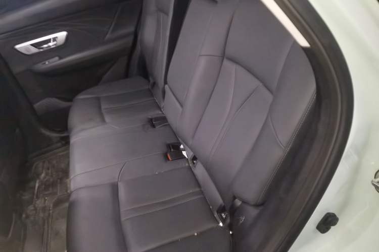 Used Dongfeng Aeolus Huge 2022 Mach Dual-Motor 1.5T MHD Dare-to-Dream Edition Left Rear Seat